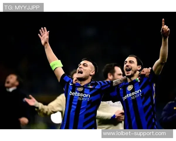 英超精彩对决AC米兰惊险逆转阿森纳四比三十大进球引爆全场热情